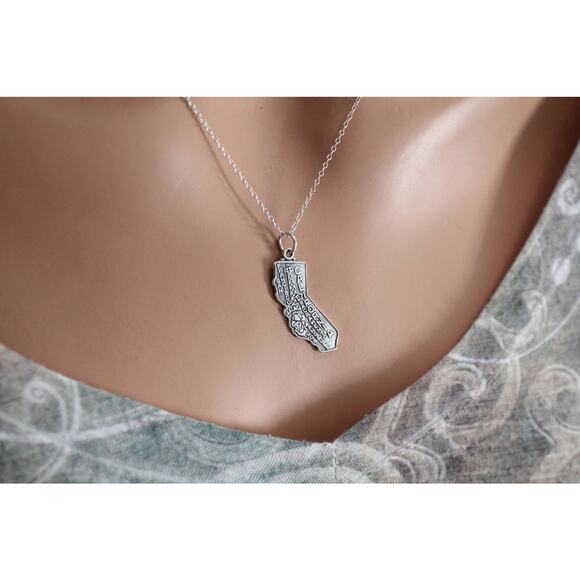 SOLD Sterling Silver California State Charm Necklace - Picture 1 of 6